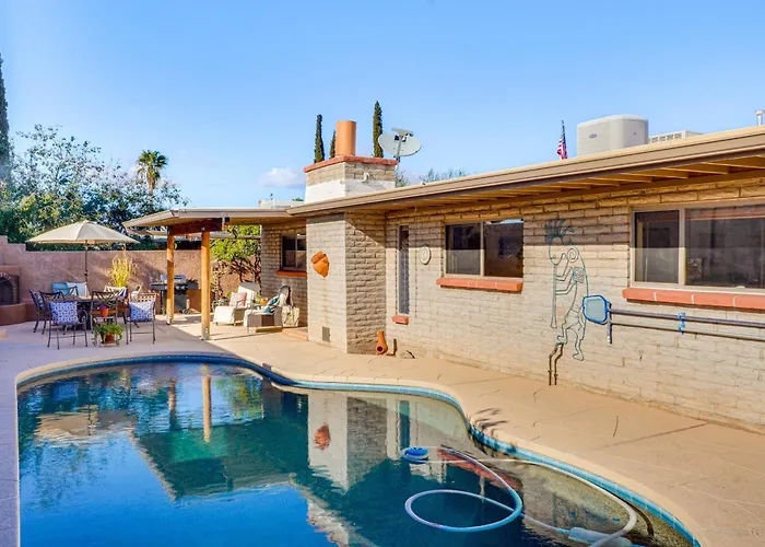 Holiday home Stunning In - A Cyclist's Haven! Tucson